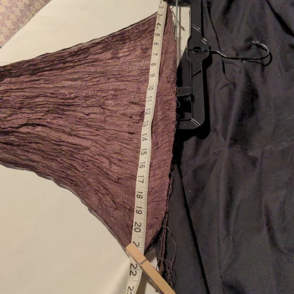 New York & Company 100% Silk 72" Mocha Mousse Crinkle Scandi Scarf 🔥HP 11-19-24 - Picture 8 of 8